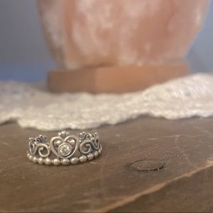 Crown Pandora ring size 6  👑